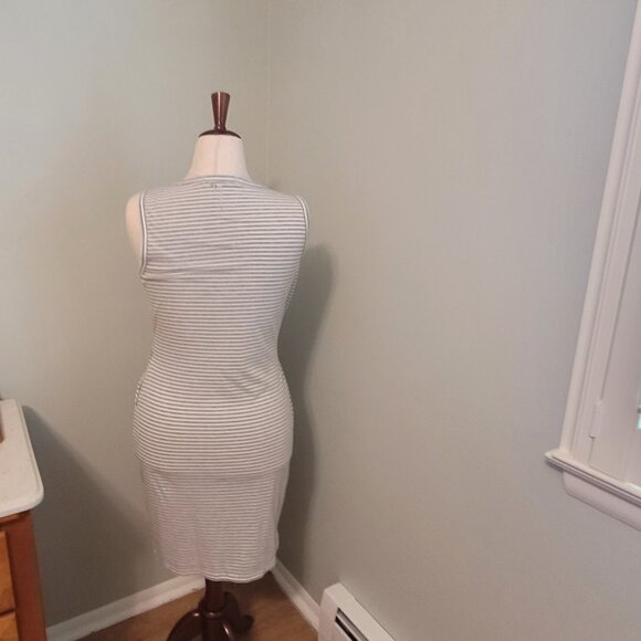 Merokeety Short Sleeved T Shirt Dress Size M - Picture 2 of 6